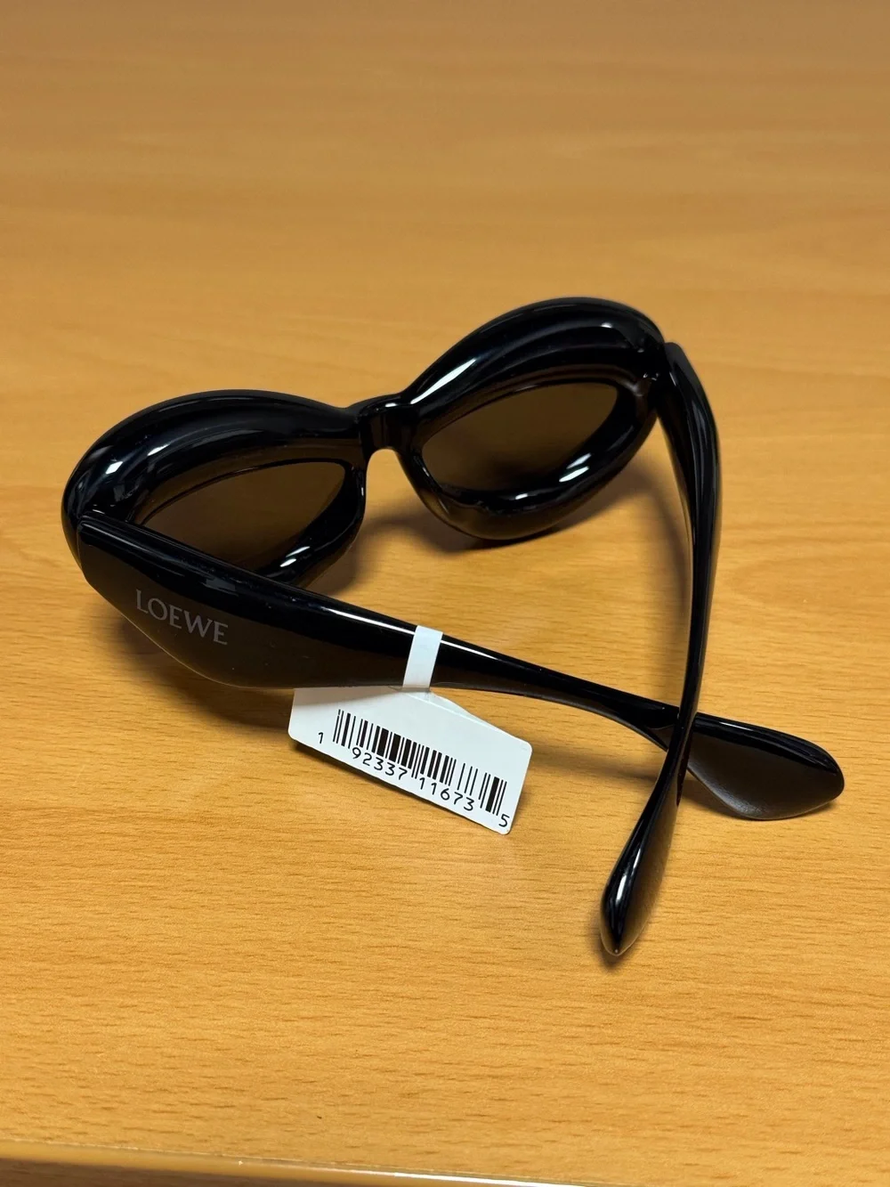 Loewe Women Glossy Black Sculptural Cat-Eye Sunglasses 55mm  NWT